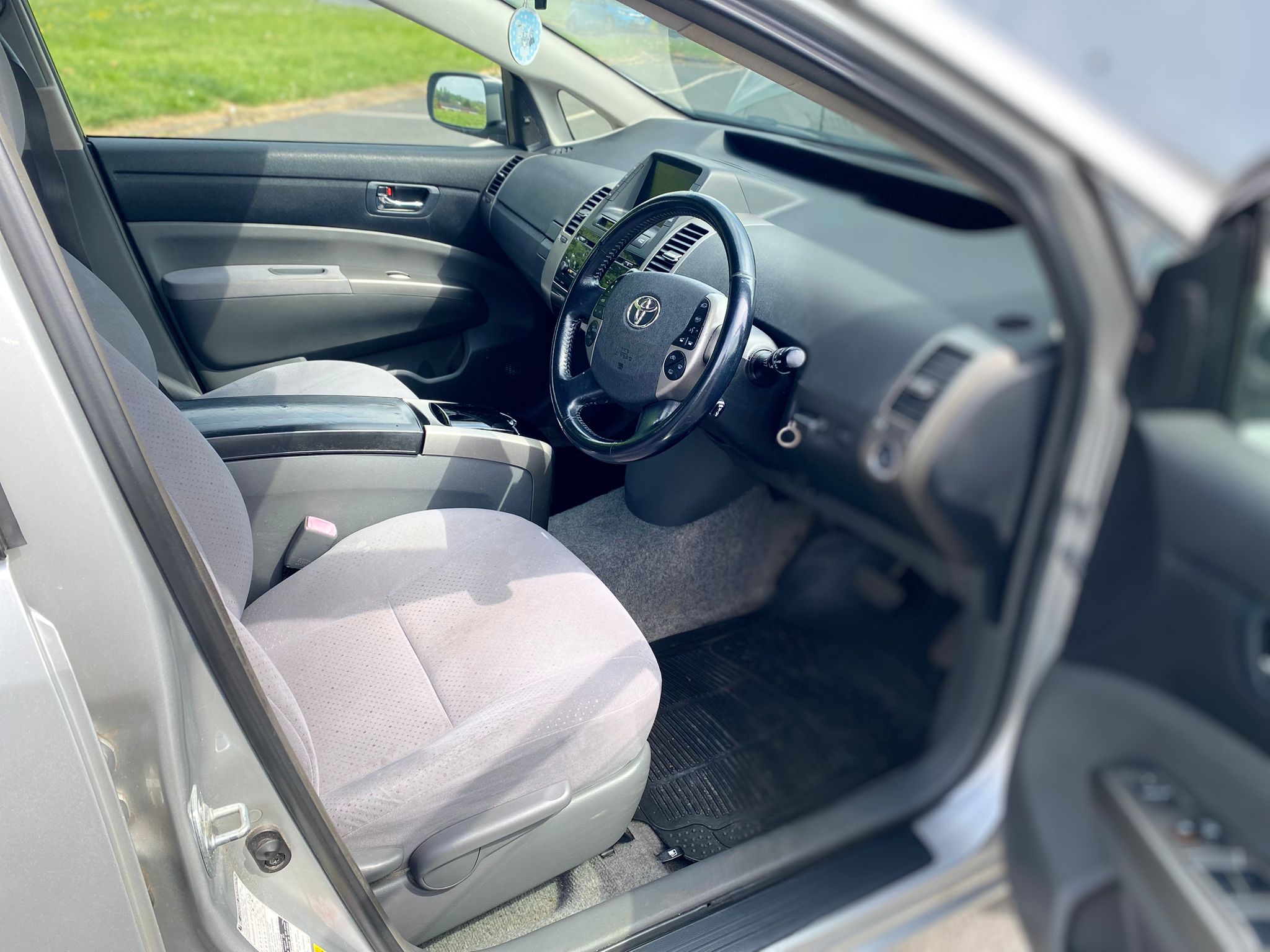 TOYOTA PRIUS 1.5 CVT