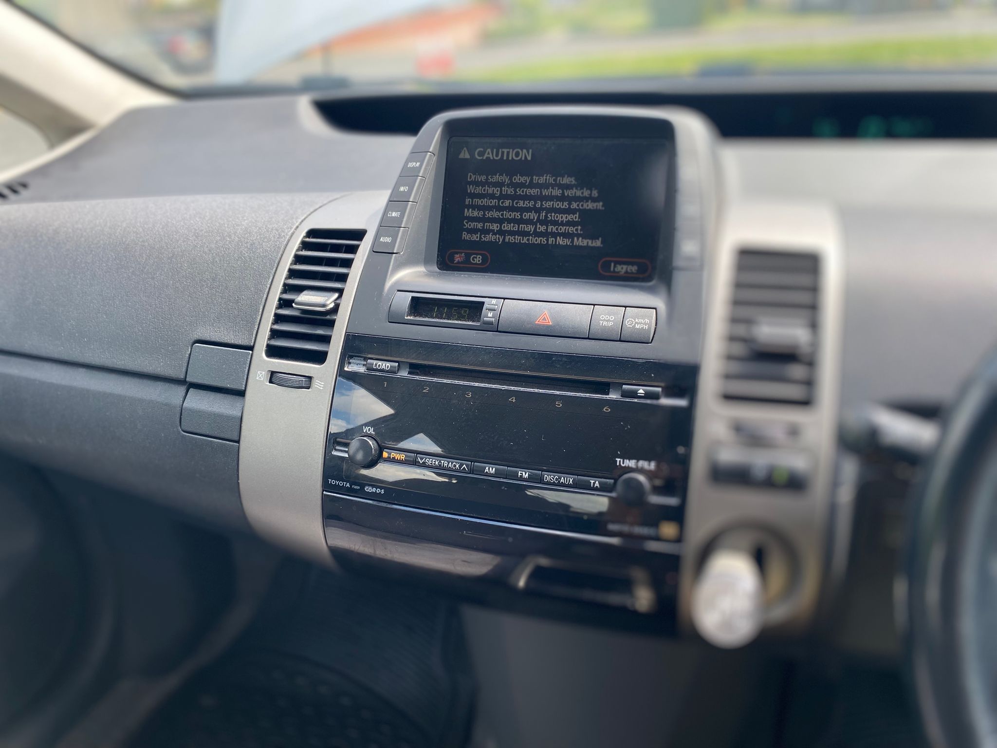 TOYOTA PRIUS 1.5 CVT
